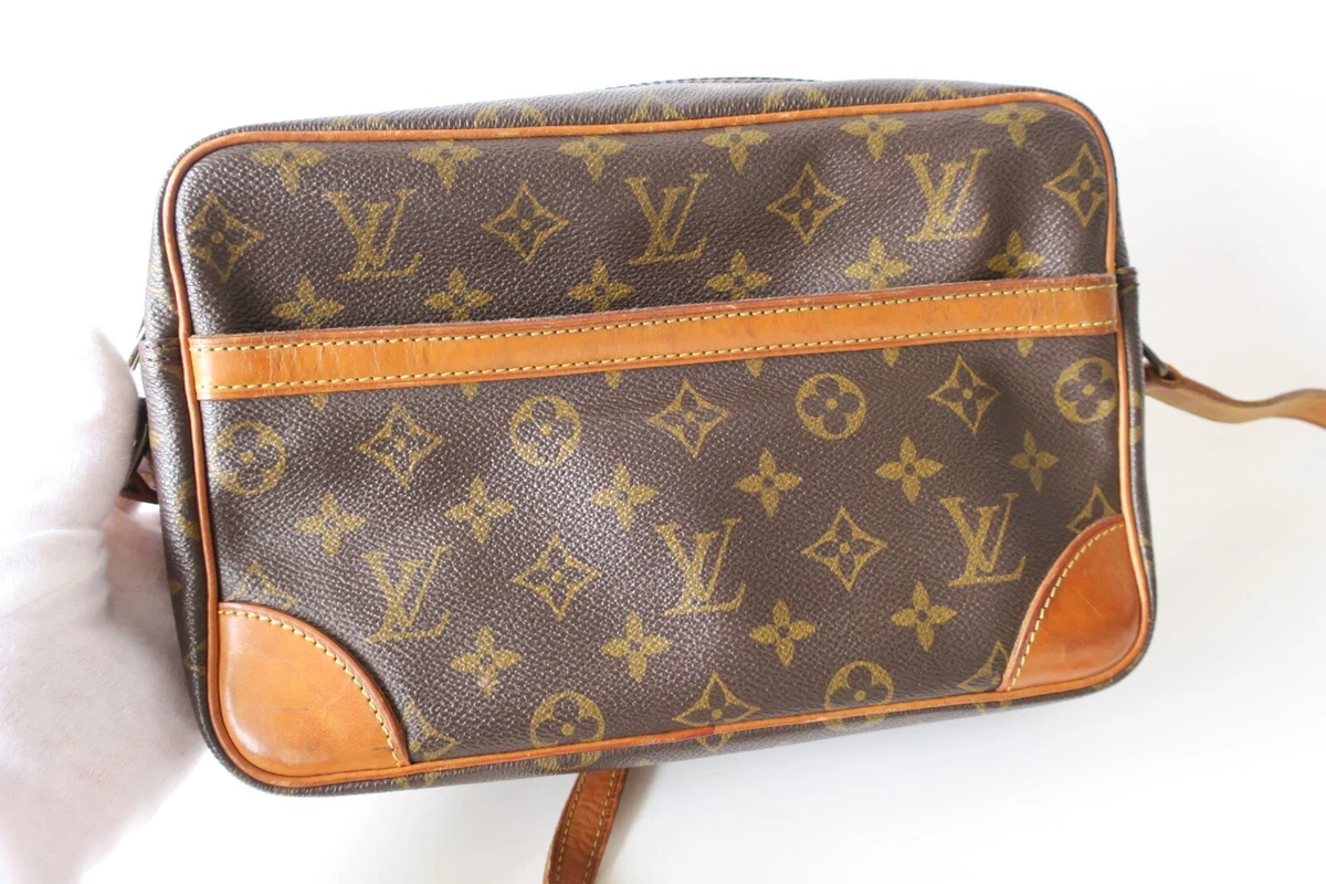 LOUIS VUITTON Authentic Trocadero 27 Brown Monogram Canvas 