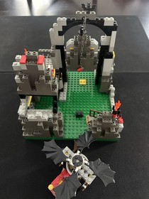 LEGO Vintage Castle: Witch's Magic Manor (6087) Fright Knights