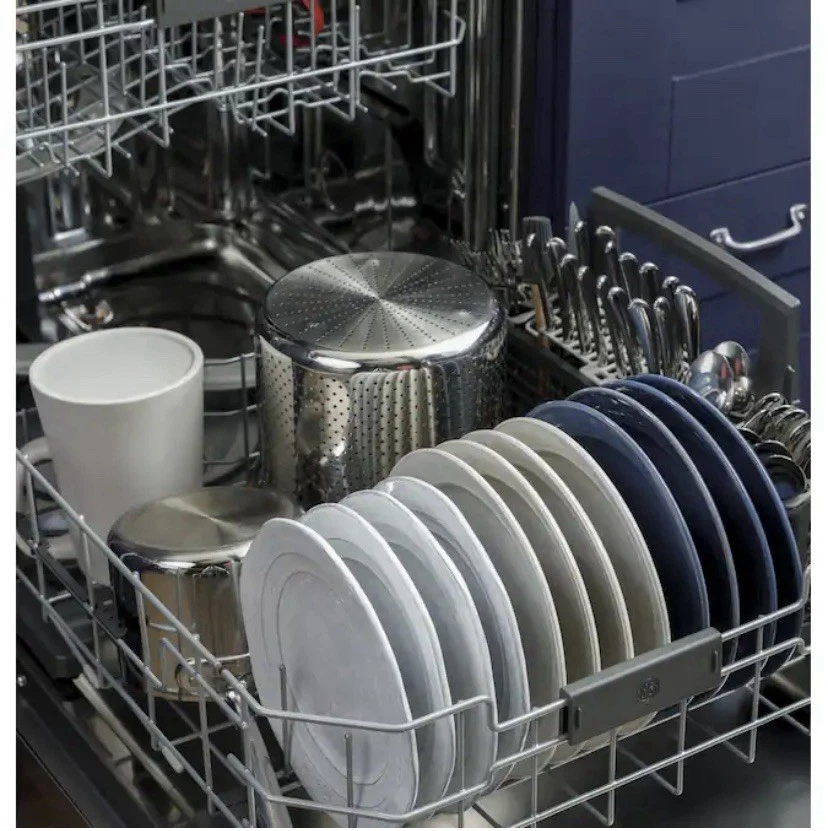 GE 24-in Top Control Built-in Dishwasher GDT535PYVFS - Image 3 of 4