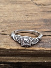 925 Sterling Silver Genuine Diamond Accents Ladies Band Ring Size 7