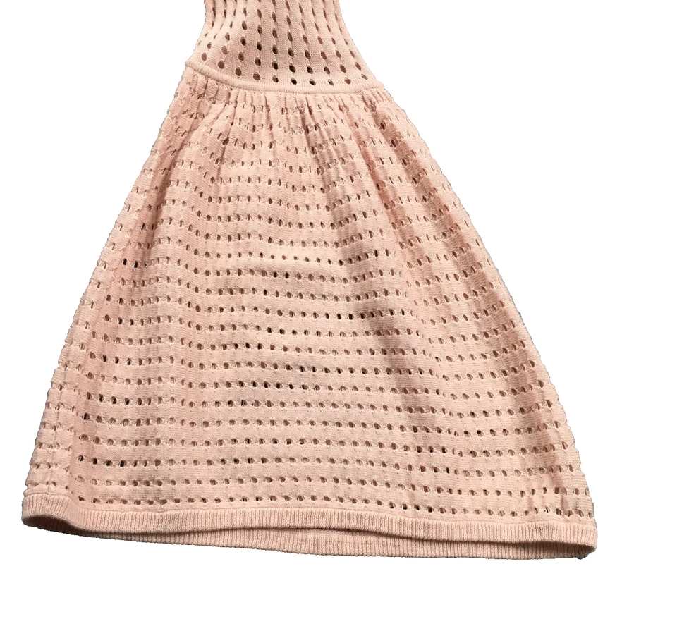 Женский свитер BCBGMaxazria размер L с розовыми петлями и расклешенными рукавами через плечо - Изображение 3 из 4