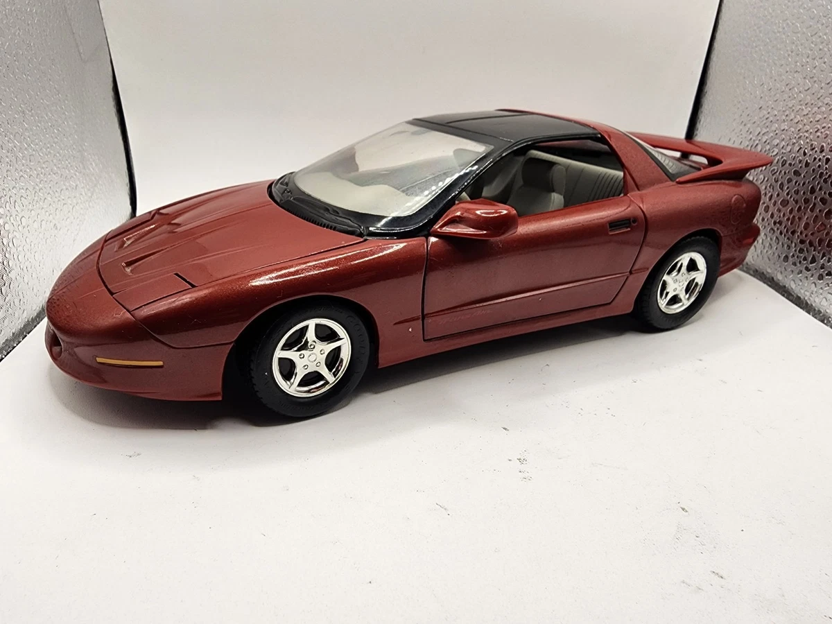 25+ ERTL American Muscle Pontiac 1:18 Scale Diecast Cars, Trucks