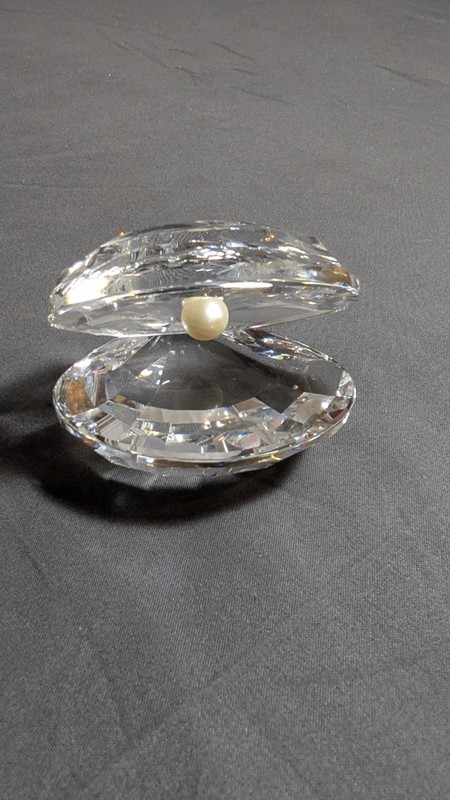 “Shell with Pearl” - Retired Swarovski Crystal Figurine - aka Oyster Clam 