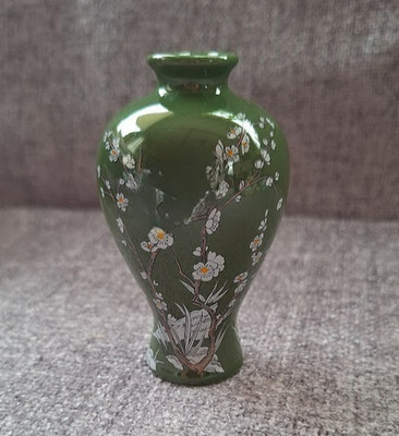 Franklin Porzellan Mini Vase grün Blumenmuster Japan 8,5 cm