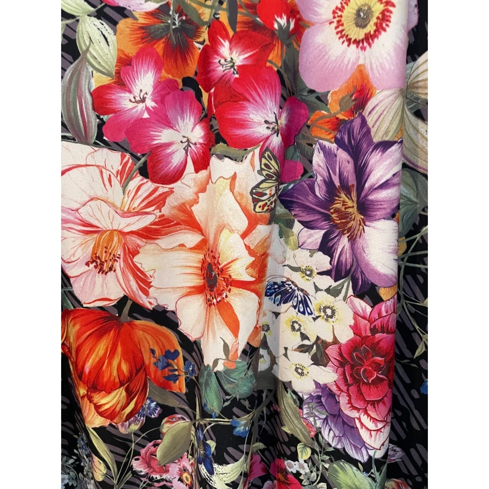 Camiseta deportiva de manga larga con estampado floral negra talla XXL de Johnny Was Active Foto 4 de 4