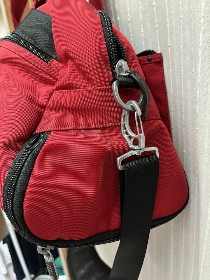 VICTORINOX Swiss Precision Gear 'PG CARGO' Duffel bag - Image 3 of 4