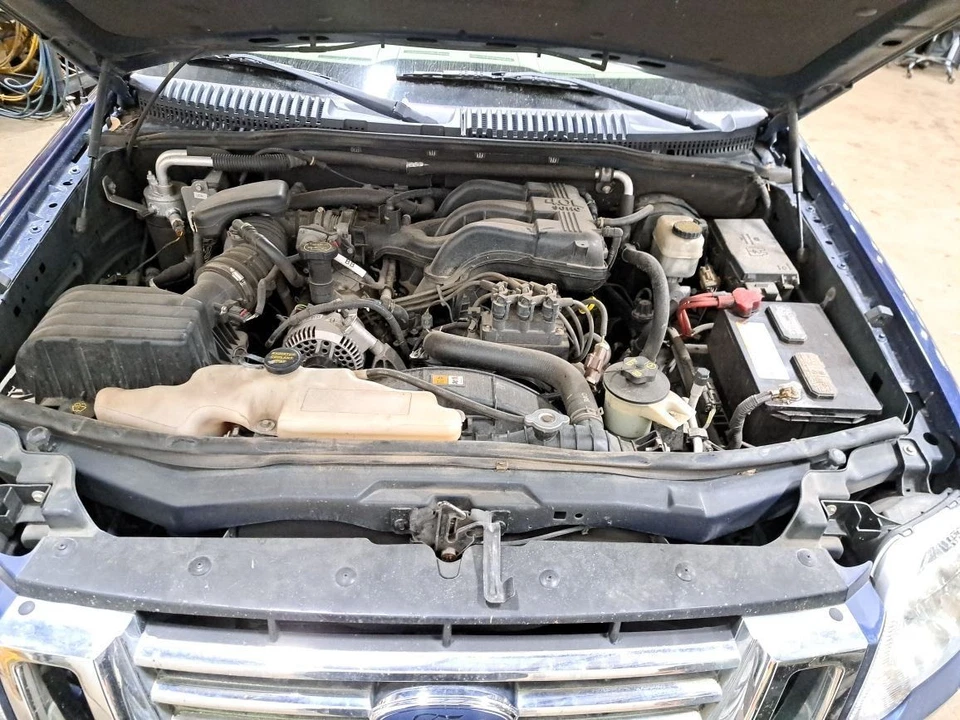 Compresor de aire acondicionado, aire acondicionado, aire acondicionado Explorer Sku #4277117 2008 Foto 2 de 4