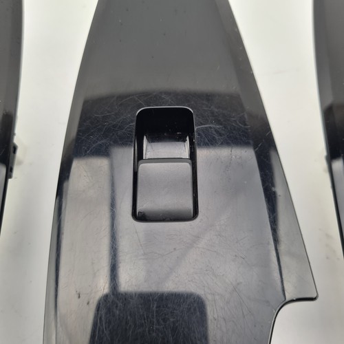 Mazda 3 BN Window Switch Set BN 05/16-02/19 - Picture 8 of 19