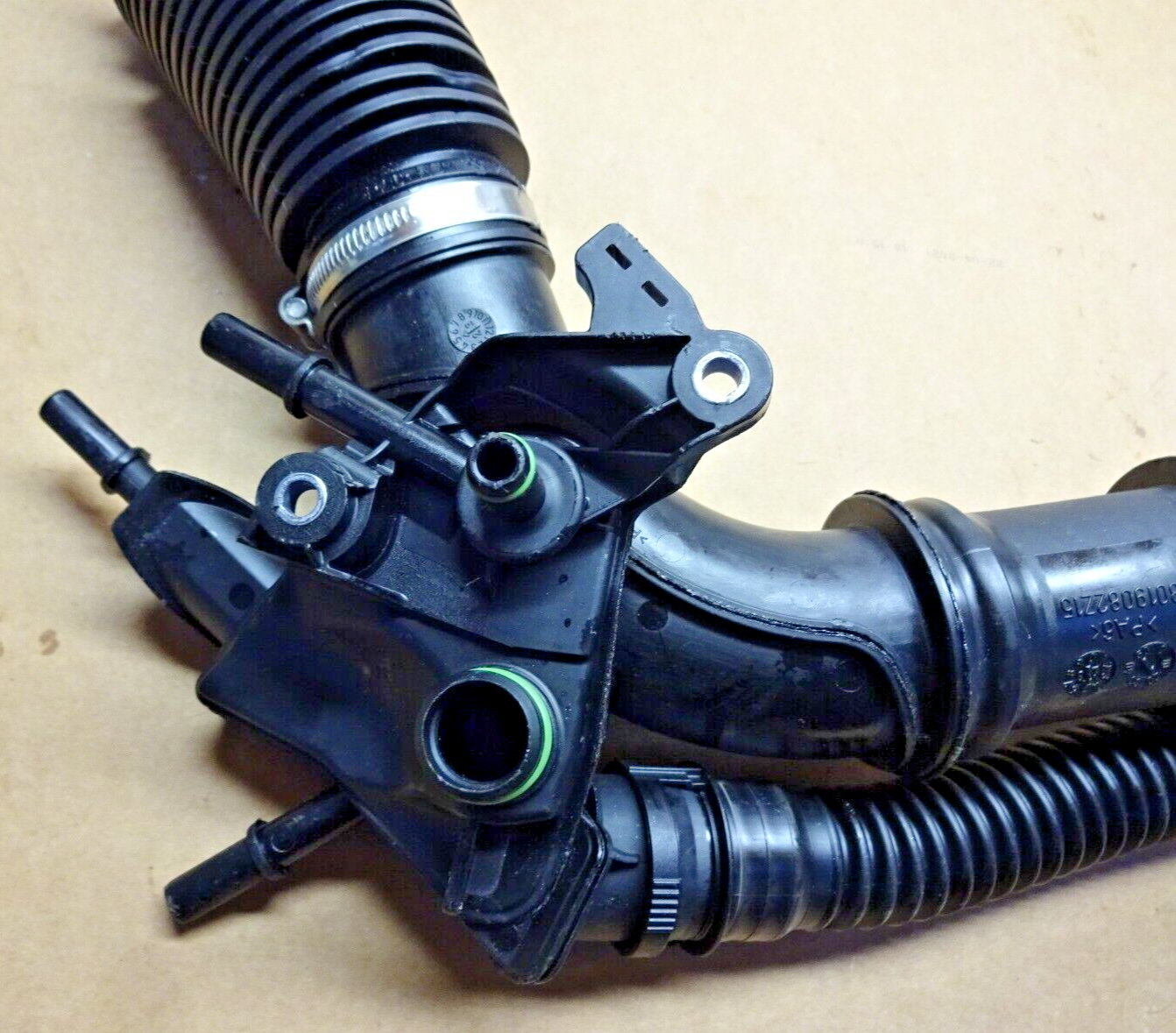 Luftansaugrohr Luftrohr Original Mercedes M282 W177 W247 W118 NEU  