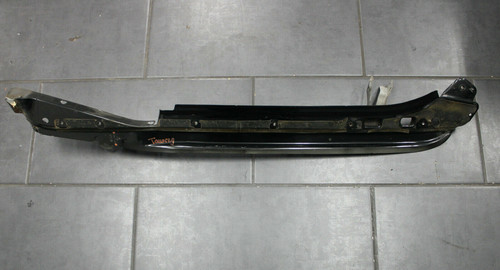 Halter Kotflügel Vorne Rechts 7L6805176D VW Touareg 7L Kotflügelträger 7L6805920