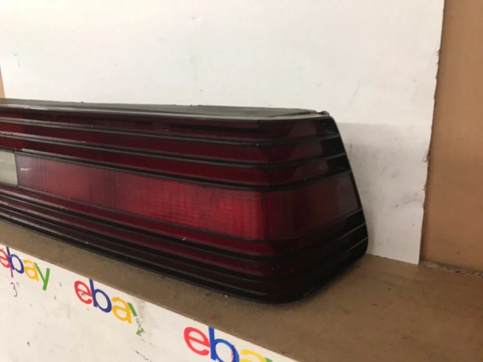 RARO 81 82 83 84 85 Mercury Lynx derecho derecho pasajero luz trasera OEM   Foto 2 de 4