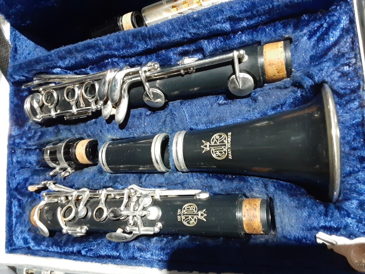 Amati Kraskice ACL 351 C管クラリネット中古品 Amati Kraskice ACL 351 C管クラリネット中古品