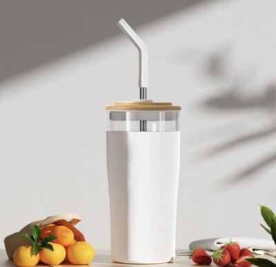 20oz Capacity High Borosilicate Glass Tumbler with Bamboo Lid and Straw White