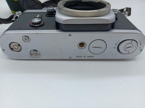 Macchina fotografica pellicola modello F2 Photomic A NIKON - Foto 5 di 7
