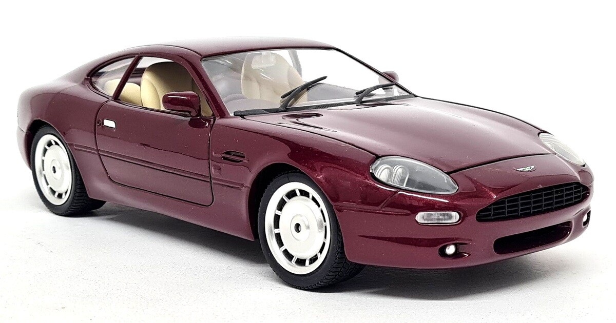 Aston Martin DB7 1/18スケールGUITOY DUNHILL Aston Martin DB7 1/18スケールGUITOY DUNHILL Guiloy 1/18