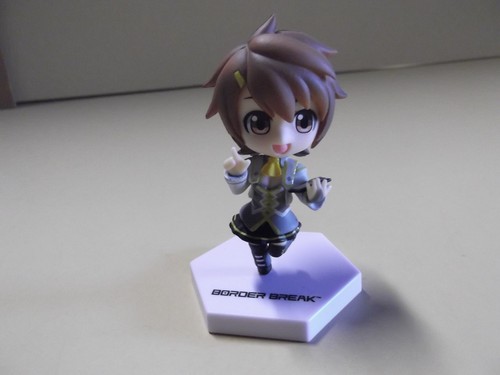 #A180 Unknown Anime 2.5"in Brown Hair Cutie Border Break - Picture 2 of 8