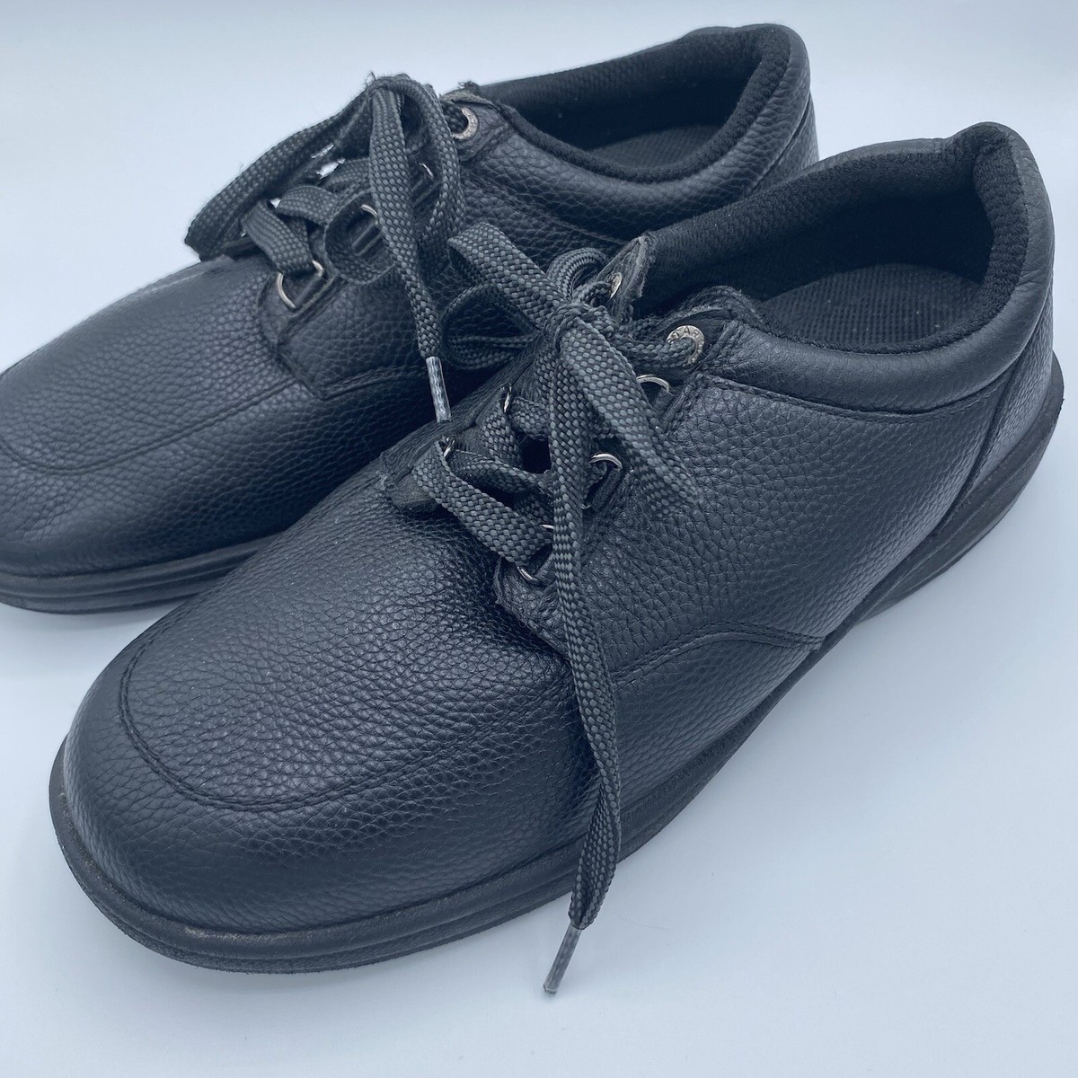 Orthofeet Innovative Diabetic Comfort Shoes for Men Black  display picture 1