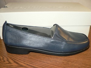 womens narrow casual shoes