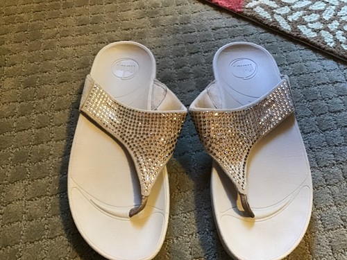 gold fitflops size 7