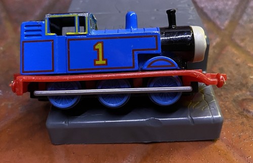 ERTL 1985 THOMAS TANK ENGINE PLASTIC FACE + STICKERS DIE-CAST RAILWAY TOY EXC!!! - Picture 2 of 8