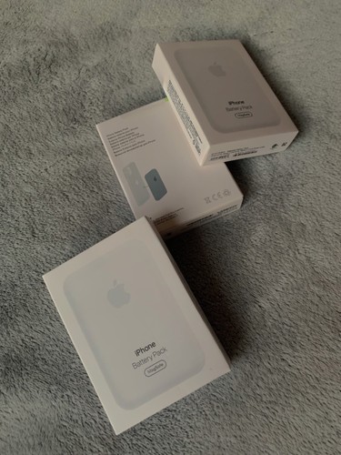 Apple MagSafe A2384 Lightning Battery Charger - White