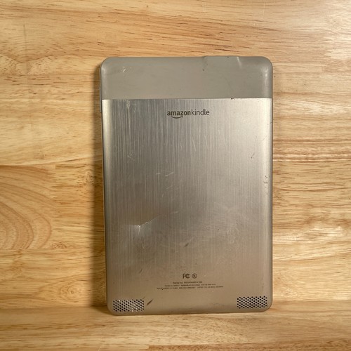 Amazon Kindle D00511 White 2nd Generation 2GB 6-In Screen eBook Reader for Parts - Afbeelding 2 van 3