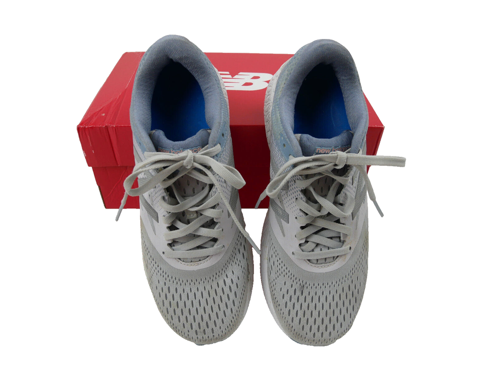 Women's New Balance 940 Running Sneakers 9.5 Medium Very Good Condition