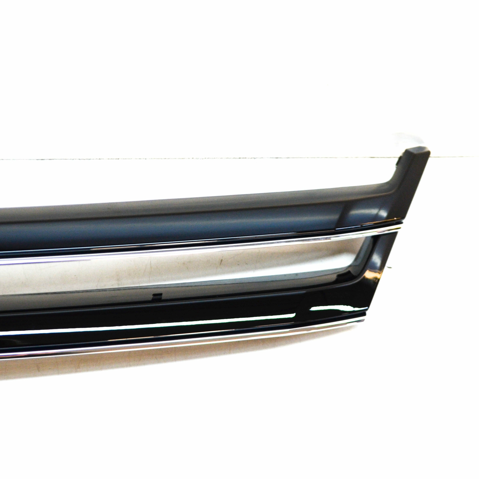 Original VW Golf Plus 5m Bumper Cover Black Chrome 5M0853467AZLL 