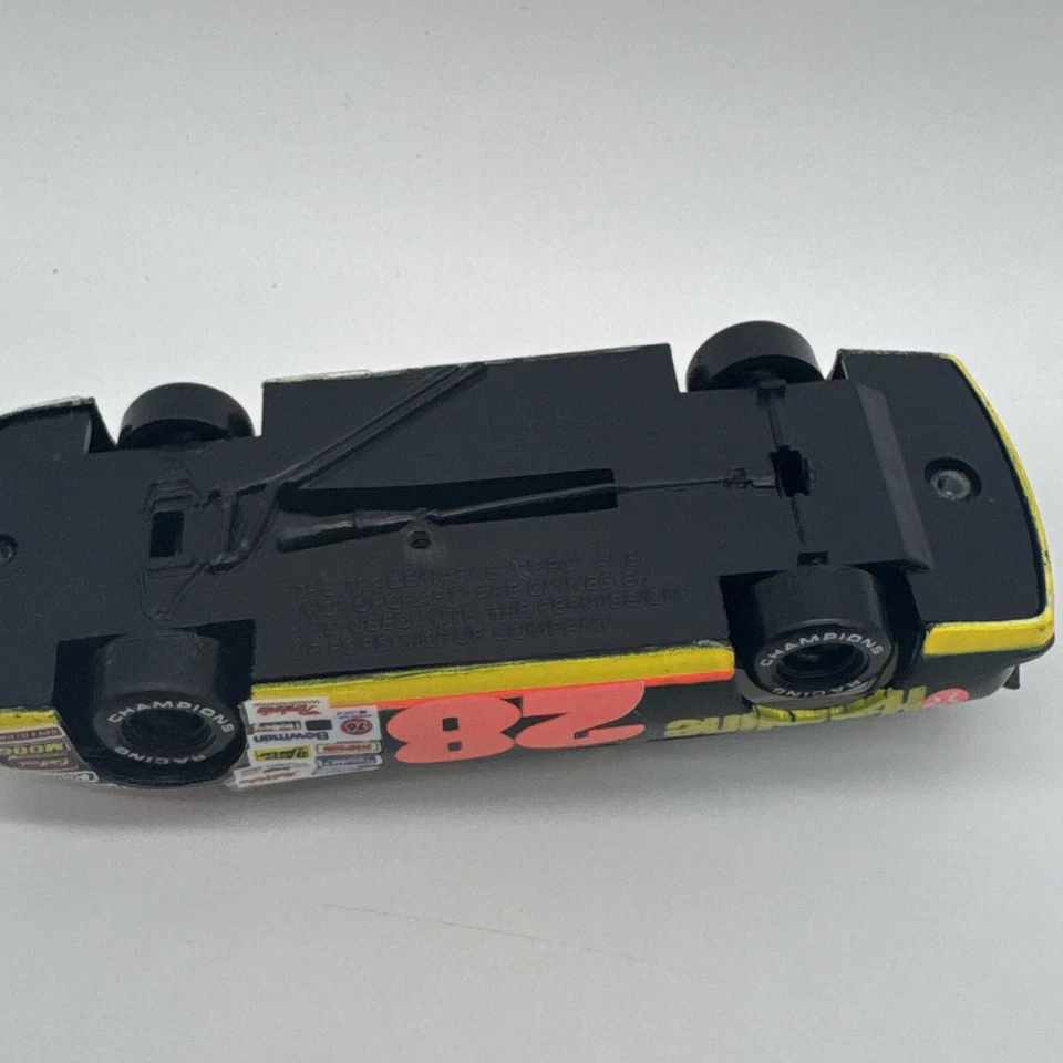 Coche diecast Racing Champions NASCAR 1:43 Davey Allison #28 Havoline 1991 Ford Foto 4 de 4