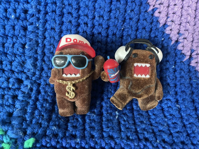 Lot 2 Domo Kun 7-11 Special Feature Slurpee,  Flocked Figures Hip Hop