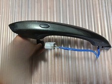 NUEVO Manija de puerta exterior delantera derecha pintura negra 82661N9110 para Tucson 2022-2025