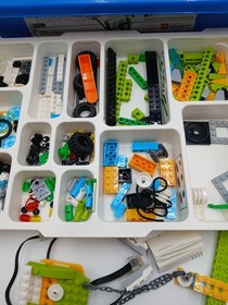 Lego Education WeDo 2.0 Core Set Robot Programming Toy 45300-Missing A Few Part