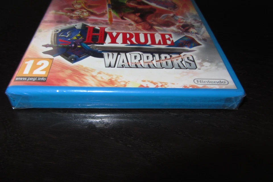 LEGEND OF ZELDA HYRULE WARRIORS  NINTENDO Wii U PAL NEW SEALED FREE SHIPPING - Image 2 of 4
