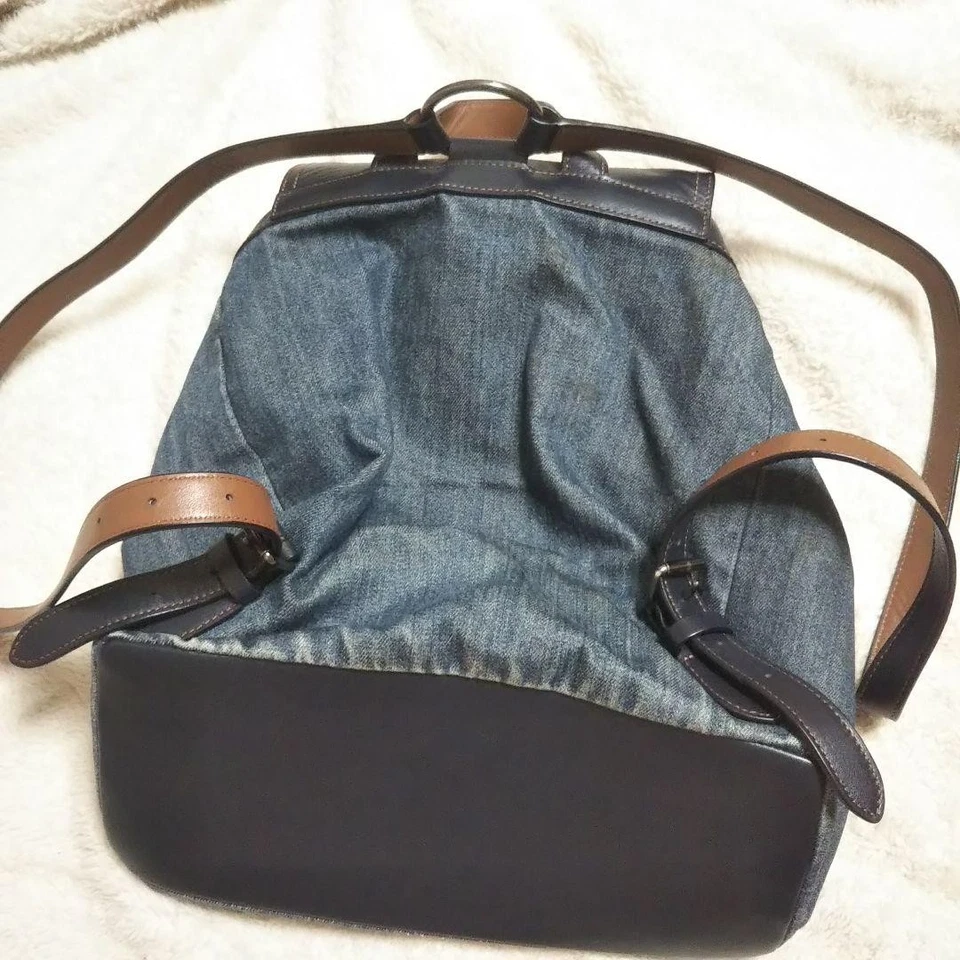 Mochila para mujer COACH con estampado floral interior de mezclilla de cuero negro azul marino Japón Foto 4 de 4