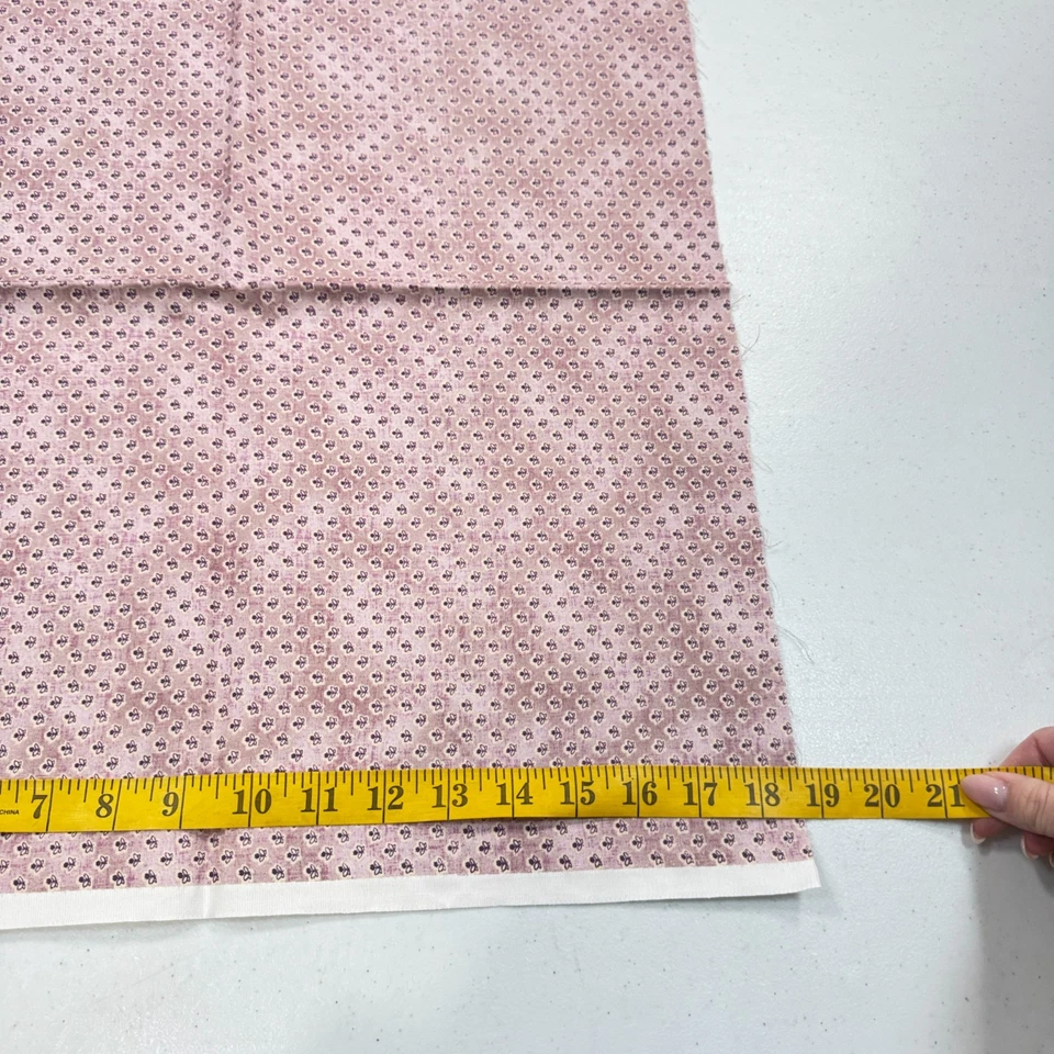 joann quilting fabric pink dots cotton 42x18 - Image 4 of 4
