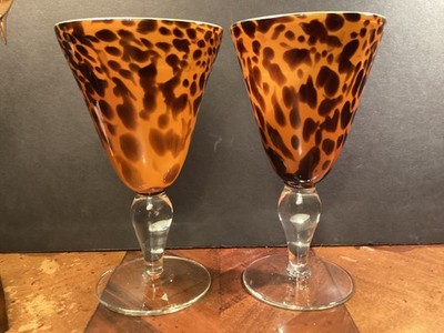 2 Global Amici Safari Wine Goblets Tortoise Leopard  Art Glass Italy 7''