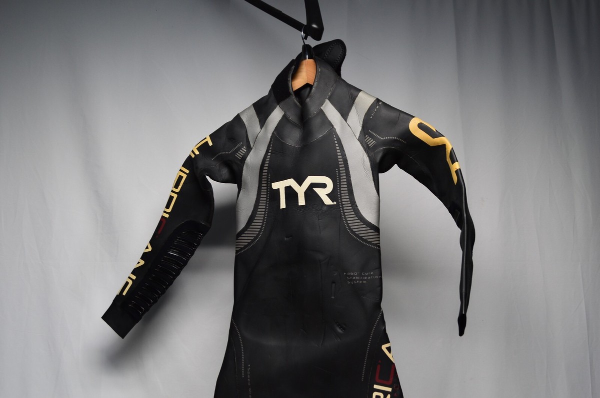 TYR HURRICANE フルスーツ Sサイズ 男性用 TYR HURRICANE フルスーツ Sサイズ 男性用