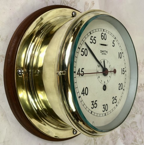 Vintage Royal Navy Admiralty Pattern Ship's Bulkhead Clock, Smith Astral, WW2 - Picture 3 of 24