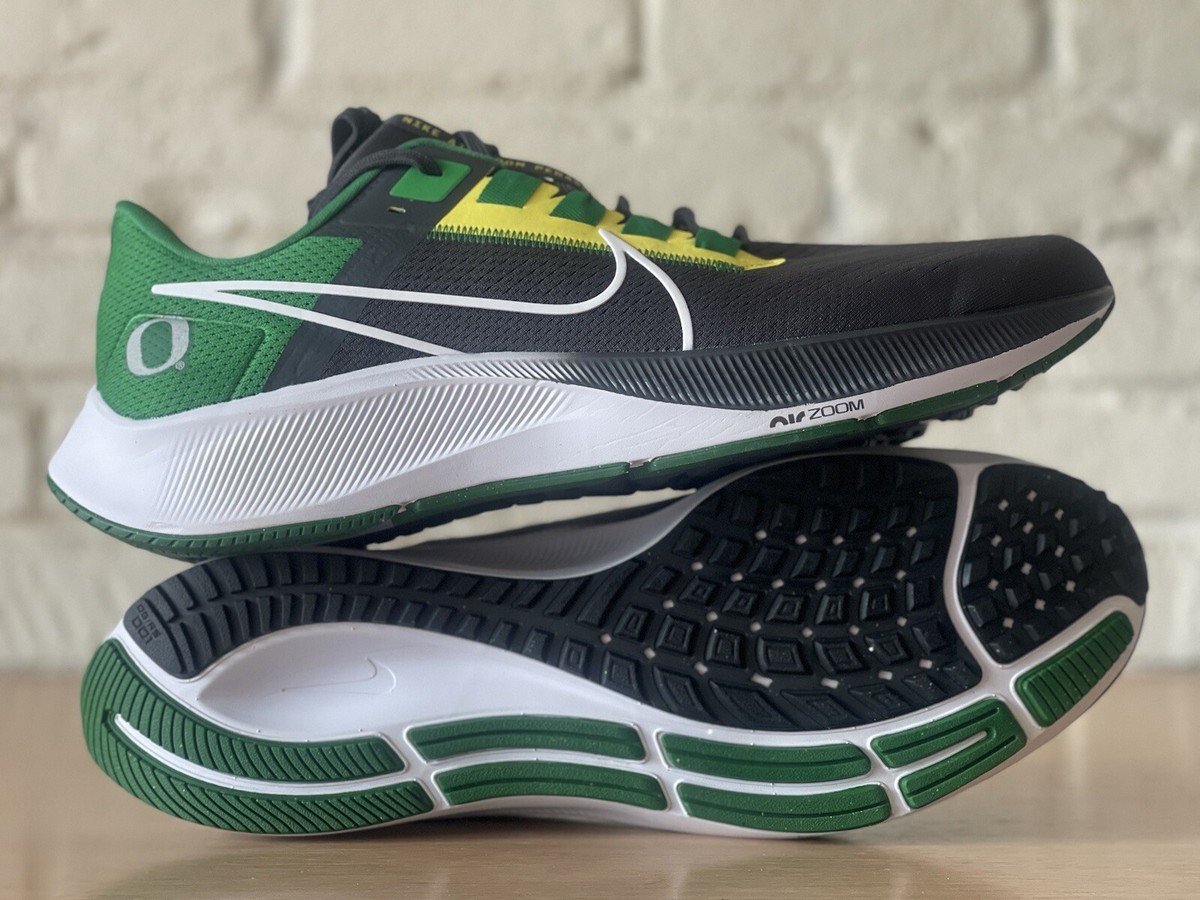 Nike Air Zoom Pegasus 38 Running Shoes Oregon Ducks Mens Size 8.5 DJ0840-001 $_57.JPG?set_id=880000500F main image 3