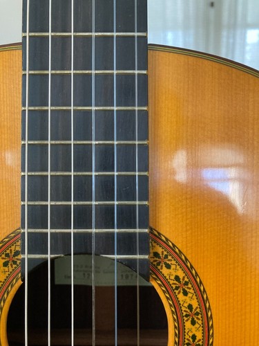 Hiroshi Komori No. 12 classical guitar 1974 – solid wood, signed (like Kohno 30) - Picture 17 of 24