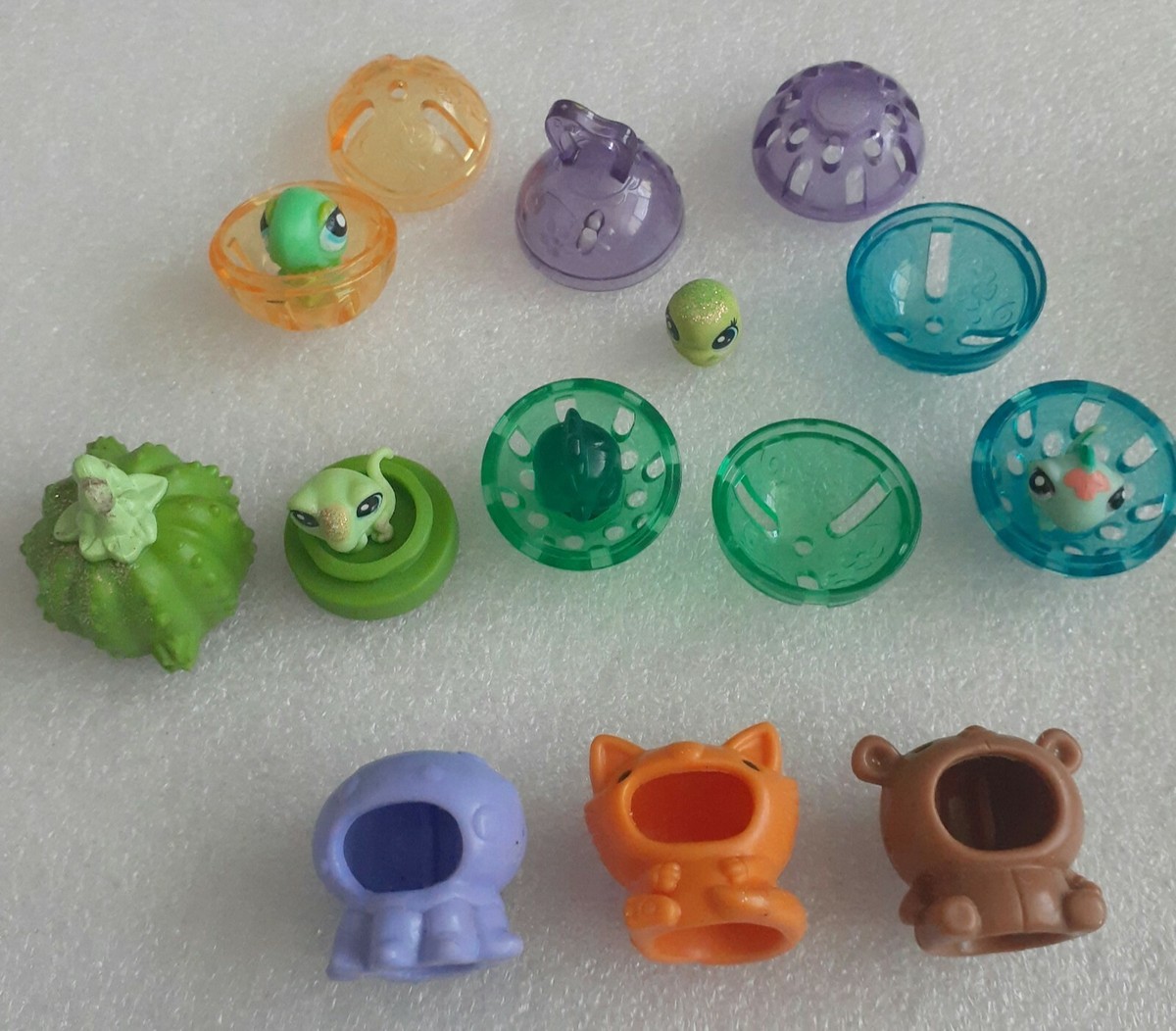 Littlest Pet Shop Lot of Surprise Teeniest Little Pets In A Ball and  costume