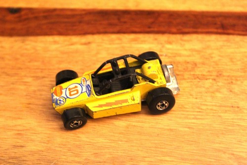 Vintage 1975 Hot Wheels Giallo #10 Rock Buster Hong Kong - Foto 2 di 6