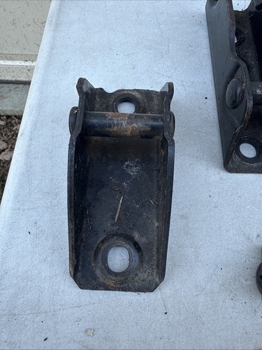 Jeep TJ Wrangler Rear Seat Mounting Brackets w Bolts 2003 2004 2005 2006 - Picture 5 of 11