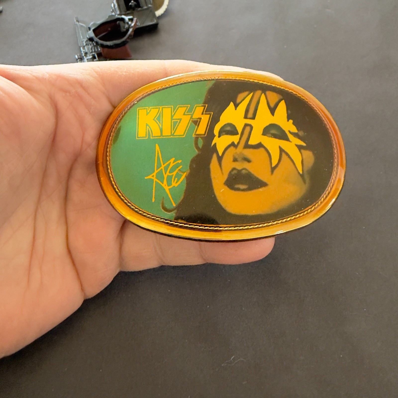 ORIGINAL AUTHENTIC 1977 PACIFICA KISS ACE FREHLEY SOLO ALBUM BELT BUCKLE NM+