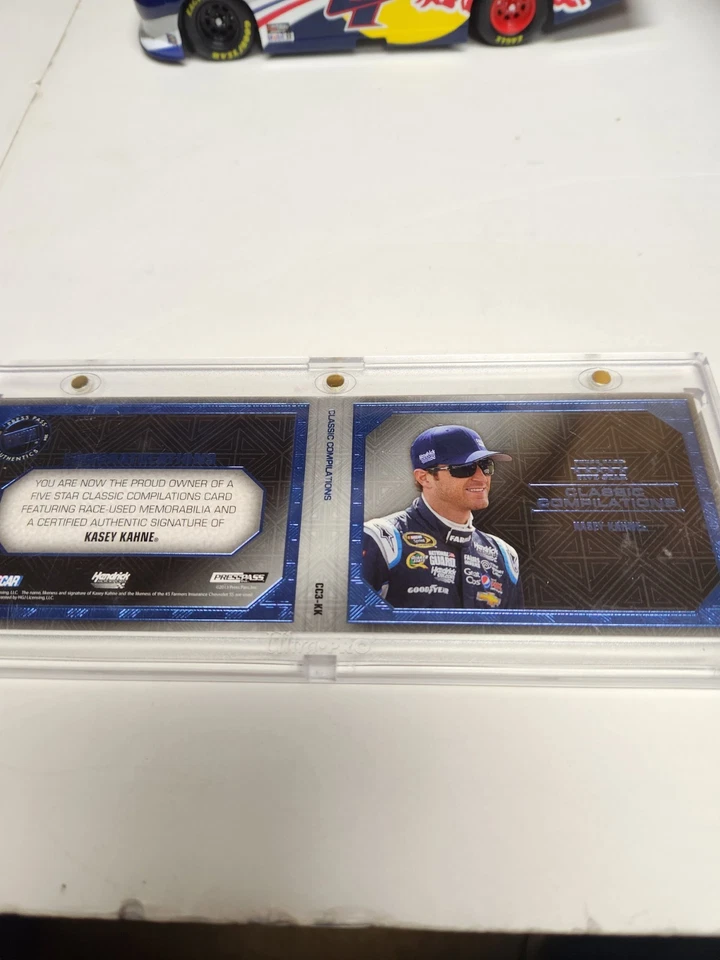 2013 Press Pass Classic Compilations Kasey Kahne 1/5 Sheet MetalGlovesFiresuit - Image 4 of 4