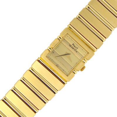 Piaget Polo Quartz Ladies Watch 18K Gold Champagne Dial Ref 8131C701 Year 1984