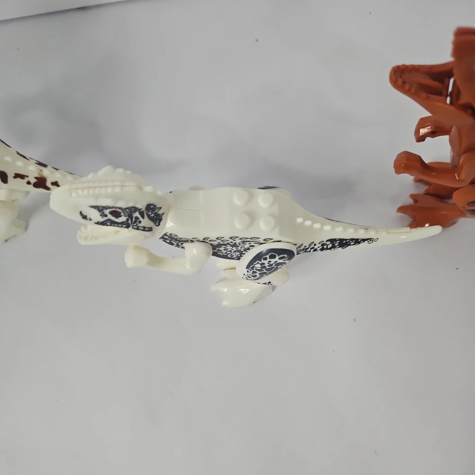 Jurassic Park World Indominus Rex 3 Figuras Dinosaurio PERSONALIZADO Bootleg Lego  Foto 4 de 4