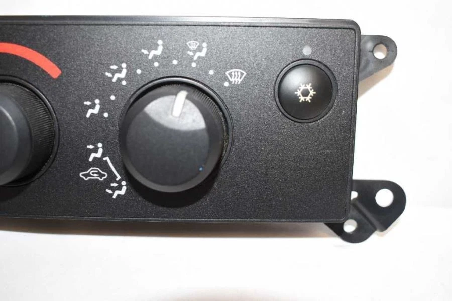 55056754AB AC Temperature Control Climate Fits 07-08 MITSUBISHI RAIDER E1M02 - Image 4 of 4