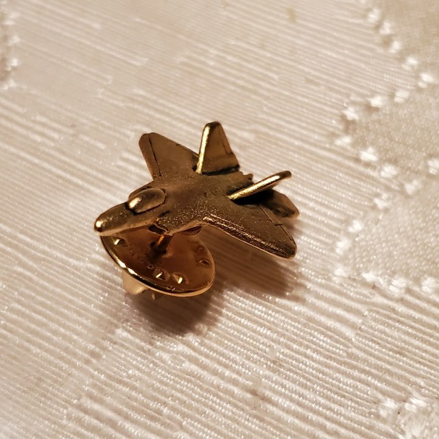 F22 Raptor Lapel Pin Ballou Reg'd eBay