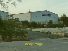 Photo 6x4 Factory Flooring Outlet, Ravensthorpe Road Mirfield A warehouse c2021